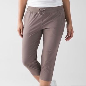 lululemon dance studio pant cropped size 4